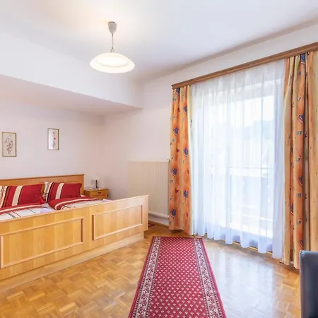 Fingerhof Apartment